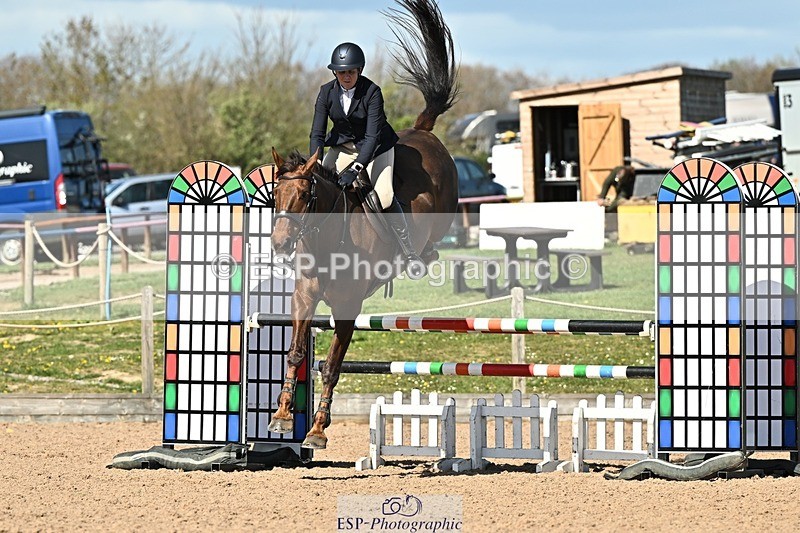 250416-152957-01764 - Cls 6 Foxhunter and 1.20m