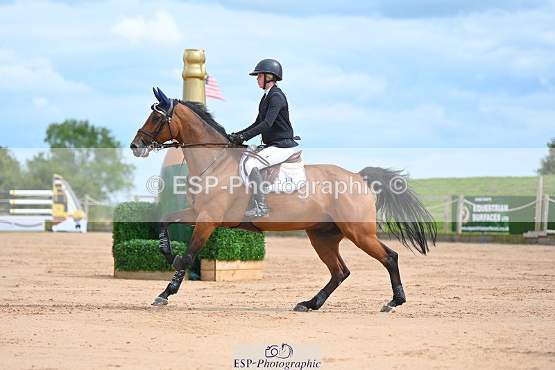 230721A-152905-07255 - Cls 10, 2 Star Big 1.45m Start to break