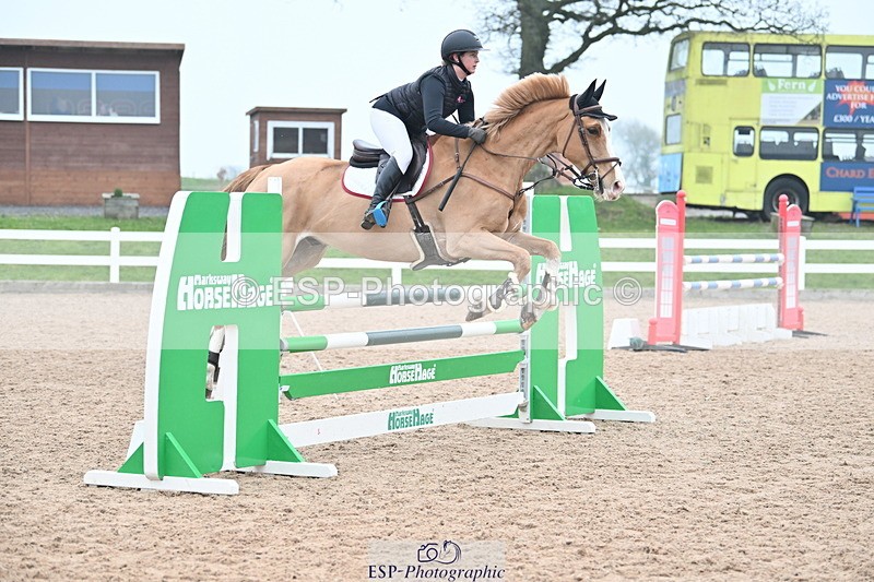 240113A-123635-02013 - Cls 12 Newcomers and 1.10m Open