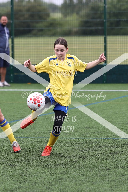 1DX32418 - Sat 6th U12 Girls