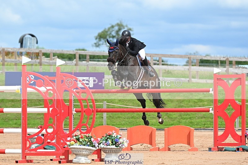 230721A-153014-07265 - Cls 10, 2 Star Big 1.45m Start to break