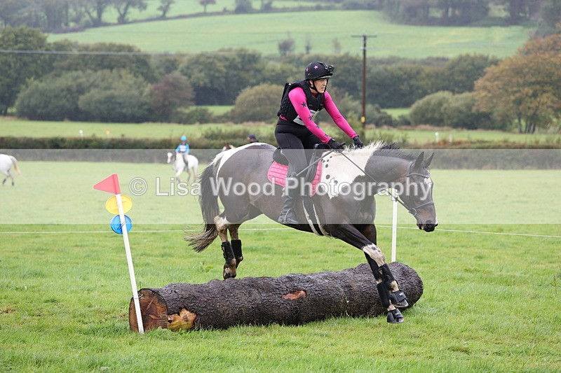 1X9A1733 - Class 2: 70cm: Log