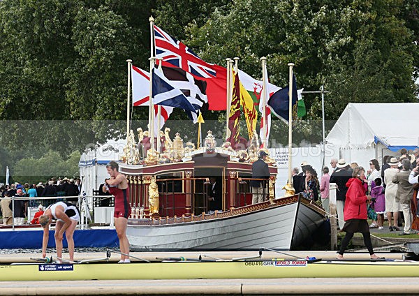 120701 THE ROYAL BARGE WT7A3807 - HENLEY ROYAL REGATTA - Sunday 1st July 2012
