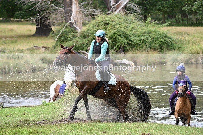 WJ7_2244 - Time at Water 11:14 to 11:36
