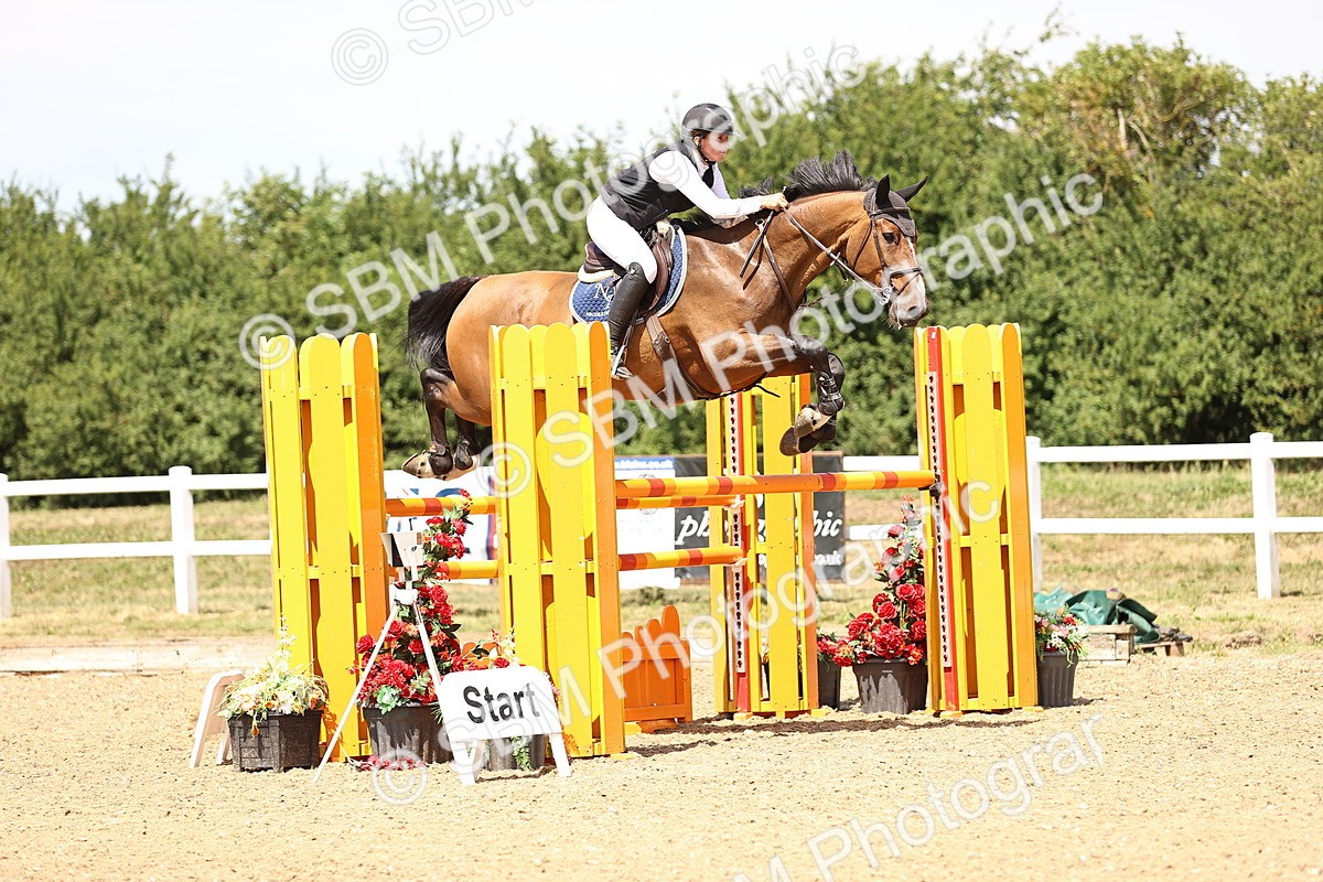 SBM_001919 - Class 16 - GFS Senior Newcomers 1.25m