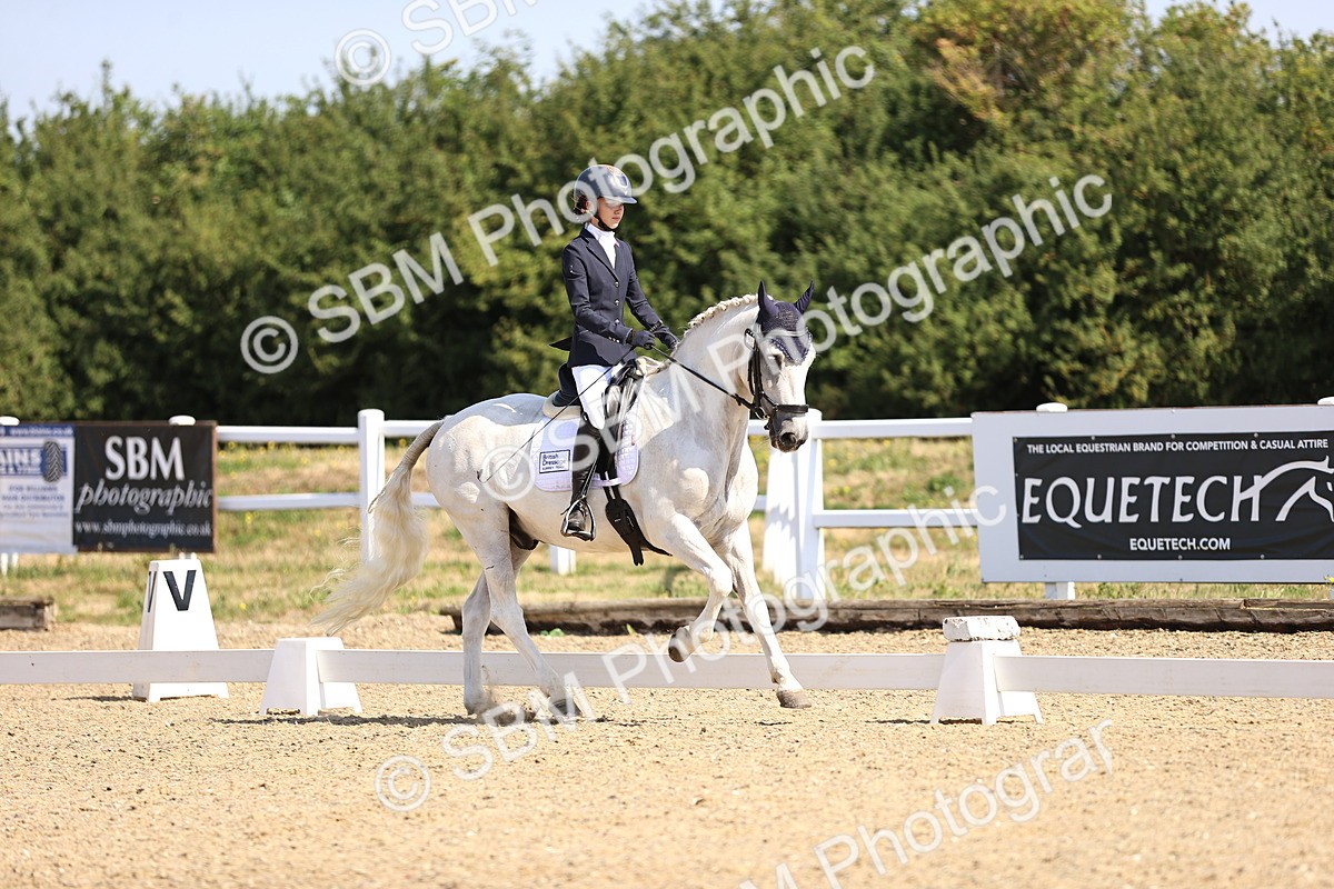 SBM_009209 - Novice 5 - 9.50-10.53