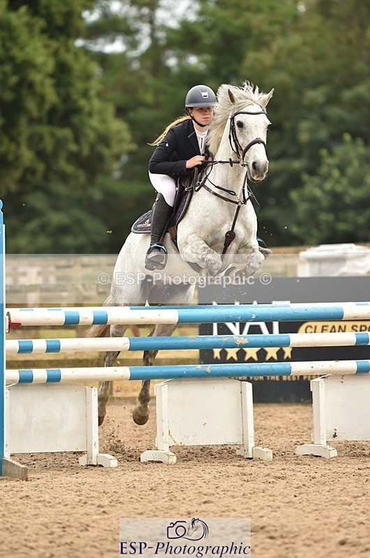 230618-143714-12944 - Cls 25 Pony Foxhunter & 1.10m Open