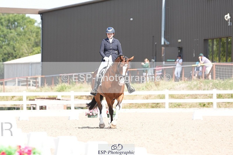 250817-125816-09211 - 162-Isabella.BalianBeechwood.Joey