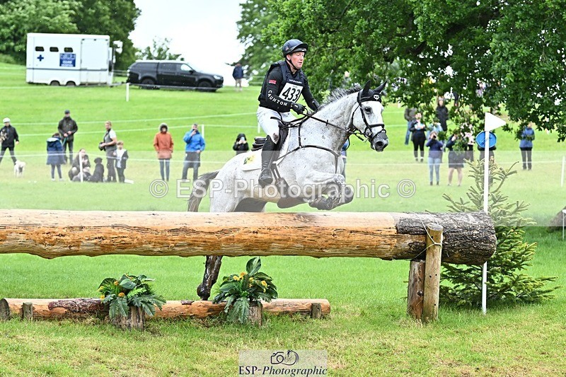 240526-124810-22193 - 433-EN_TARO_DES_VERNIER-Oliver_Townend