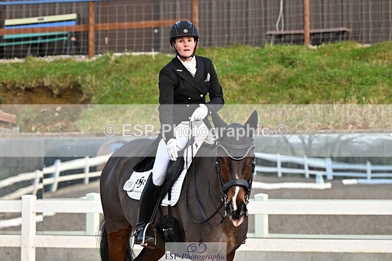 241214-150215-03065 - 160-Shelly.Smit-Sharp.Sharp