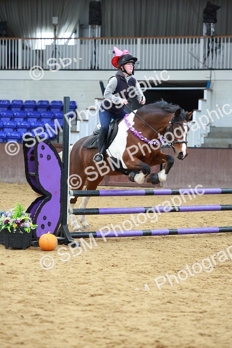 SBM_002858 - Class 4 - Pairs