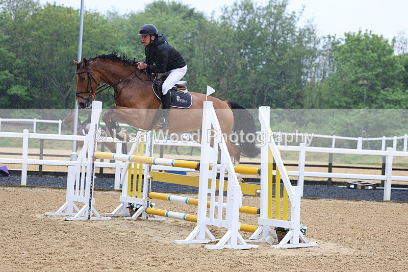 3E7A7079 - Class 7: Senior Newcomers/1.10m open