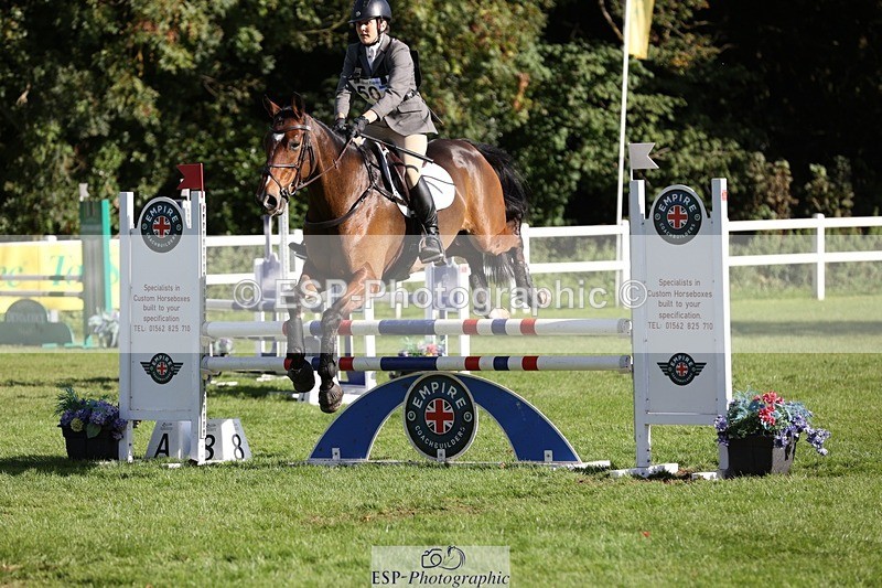 231022-130113-27465 - 507-EDGEDALE.BLUE.LADY-Katie.Lavin-TrotUp+SJ