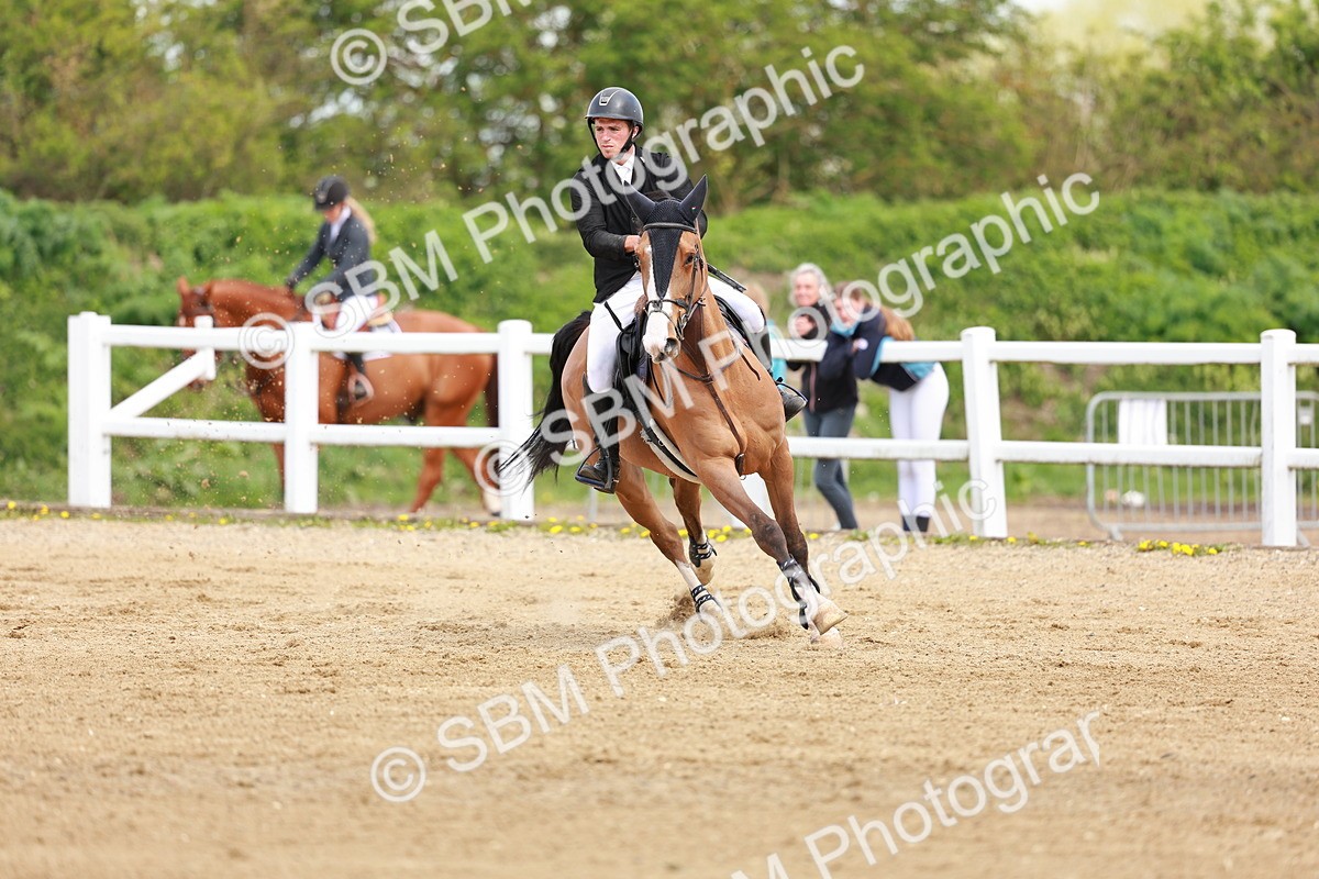 SBM_001953 - Class 4 - Senior Newcomers - 1.10m