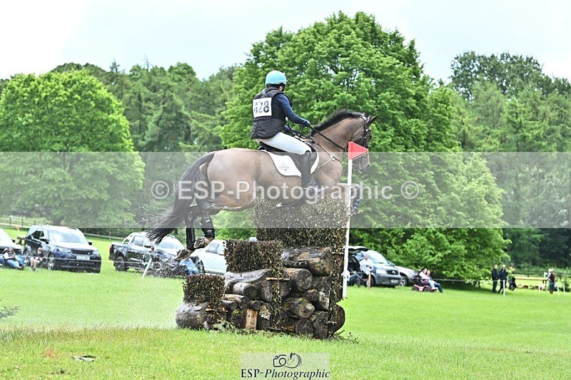 240526-114815-20708 - 428-COOLEY_SNAPCHAT-Selina_Milnes