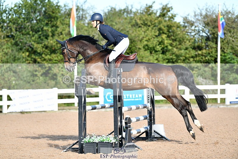 240913A-093105-02946 - Cls 20 Snr British Novice and 90cm Open