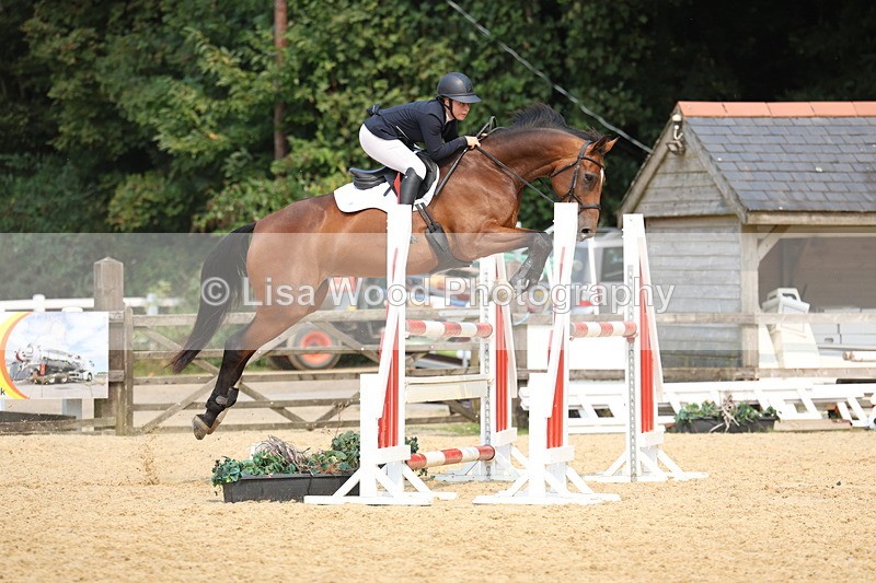 3E7A2607 - Class 8: Senior Newcomers/1.10m open