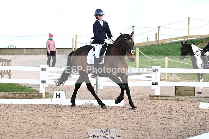 240324A-133041-03670 - Novice 27, 12.30 to 13.50