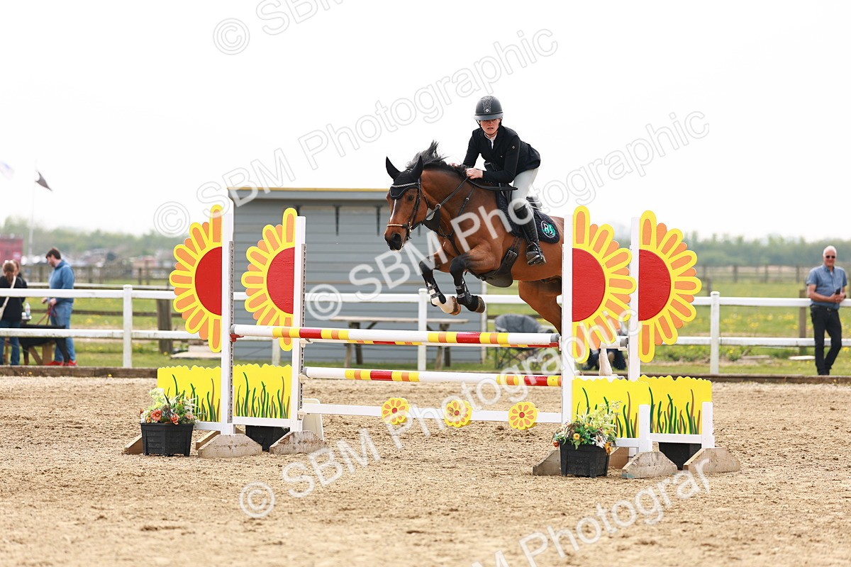  - Class 18 - Senior Newcomers - 1.10m