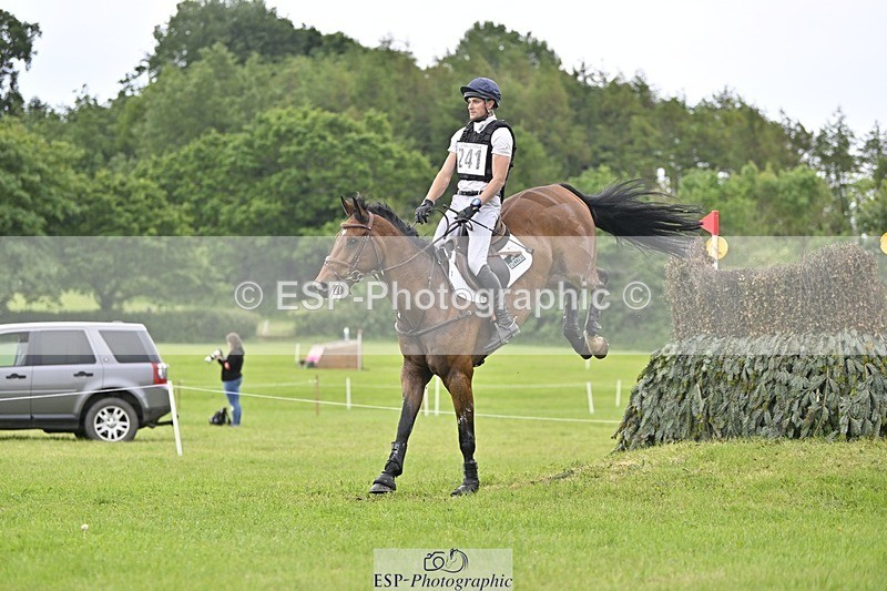 240525-162055-17038 - 241-CLASS_ROMANCE-Jack_Pinkney