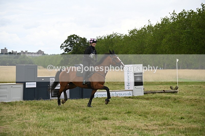 WJ6_4817 - Time at Jump 13:04 to 13:34