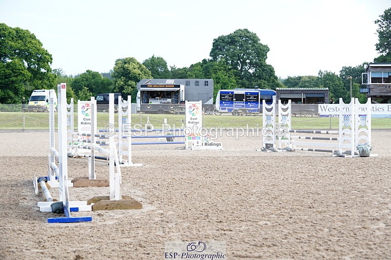 250613A-080442-00887 - Cls 8 85cm Schooling Round