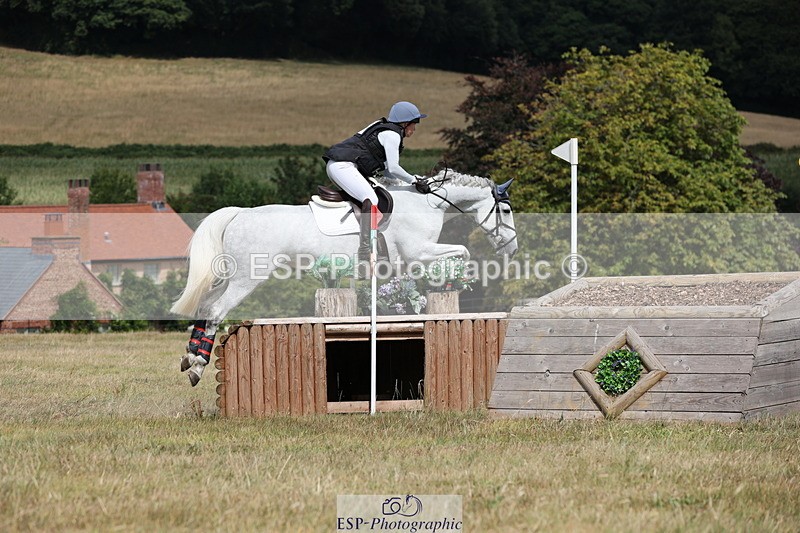 250802A-144859-05135 - D-157-Caitlin.Wright-BEAU.CRUISING.CLOVER