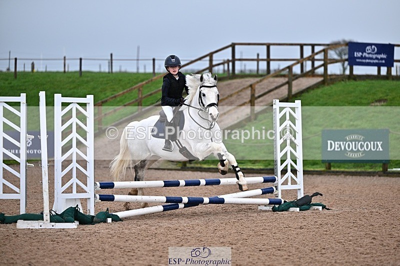 260208-130411-01267 - Cls 18 Clear Round 50cm