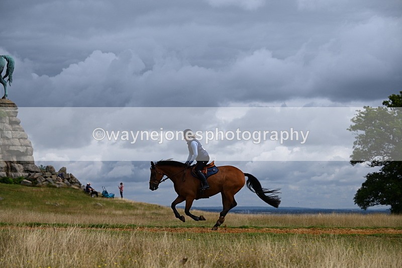 DSC_4483 - Time at Statue 09:50 to 11:09