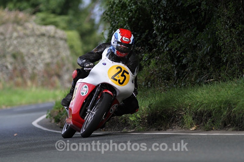 FOM_9571 - Bennetts 500cc Classic TT Race