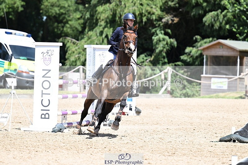 260705A-140503-20245 - Cls 52 Snr 1m 05 GP Jump Off