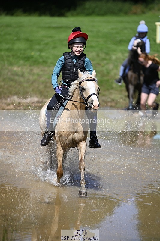 240728B-112458-01012 - Theo's Group XC