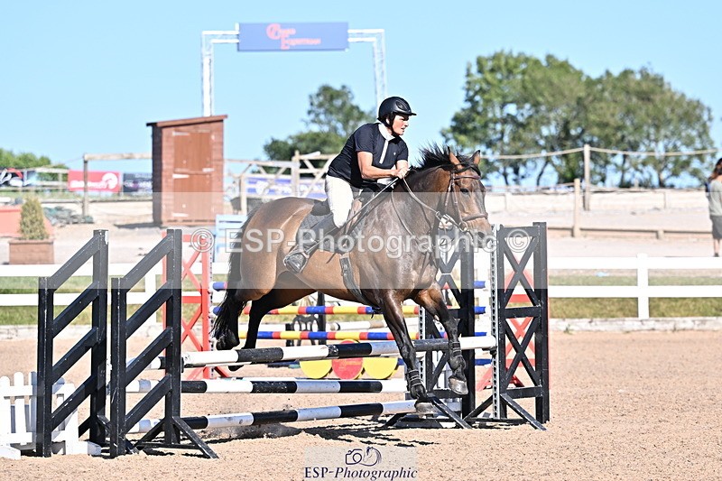 250708A-173240-00257 - 80cm Classes