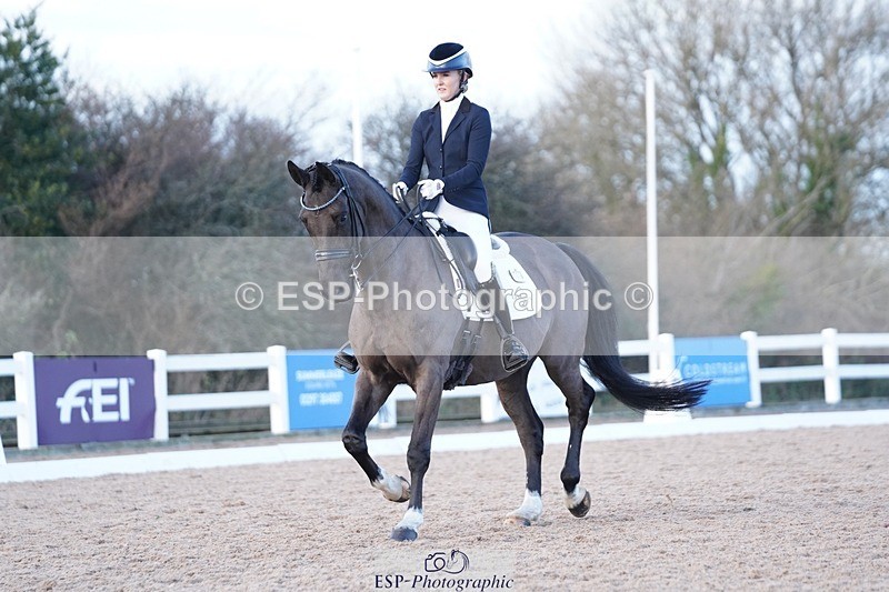 241214-155402-02266 - 139-Holly.Kerslake-Platinum.Cabachon