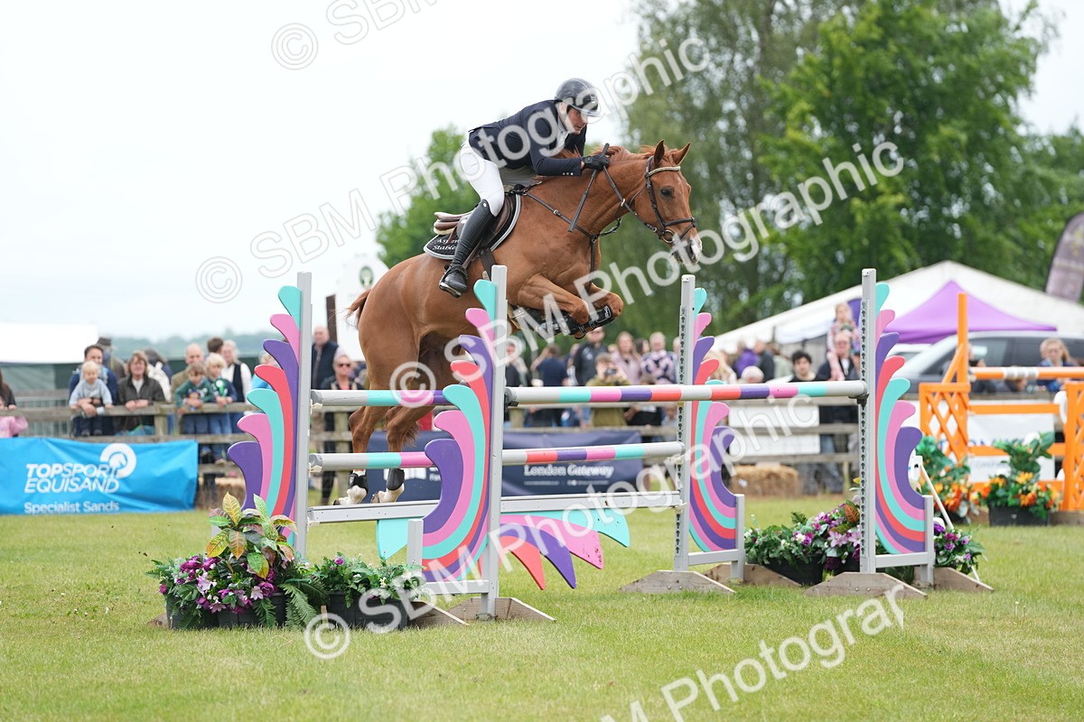 SBM_03025 - Class 201 - British Horse Feeds Speedi Beet Horse of the Year Show Grade  C
