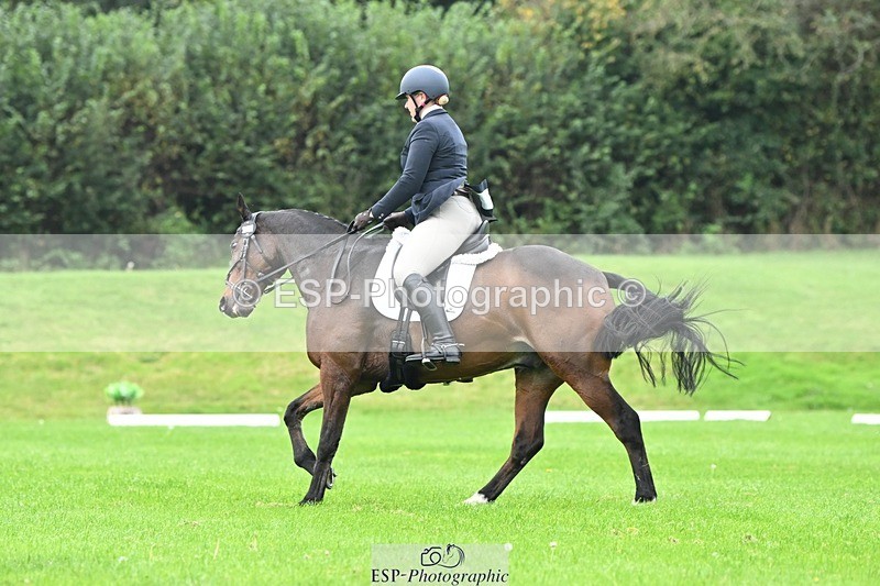 241024-093943-02823 - 402-Ella.Matravers-BALLYMITTY.MAC