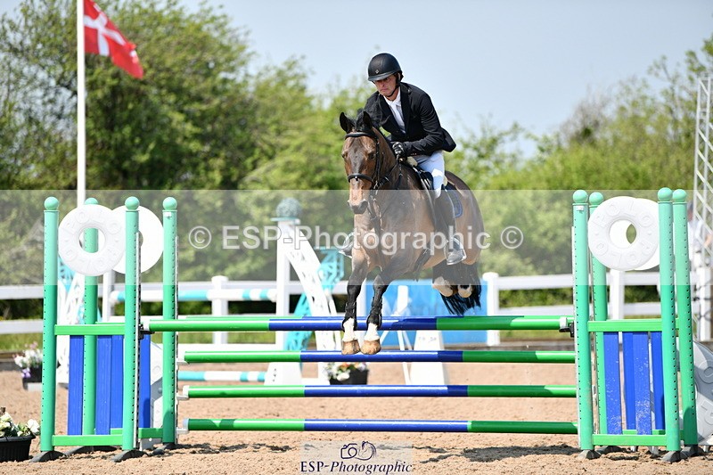 240512A-130859-18585 - Cls 41 Discovery and 1m Open