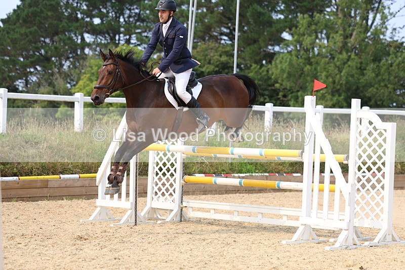 3E7A2689 - Class 9: Senior 1.15m Open