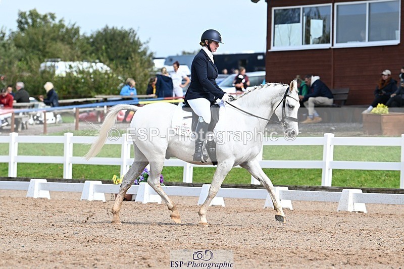 250907-132630-10127 - 065-Jessica.PerrySilver.Secret