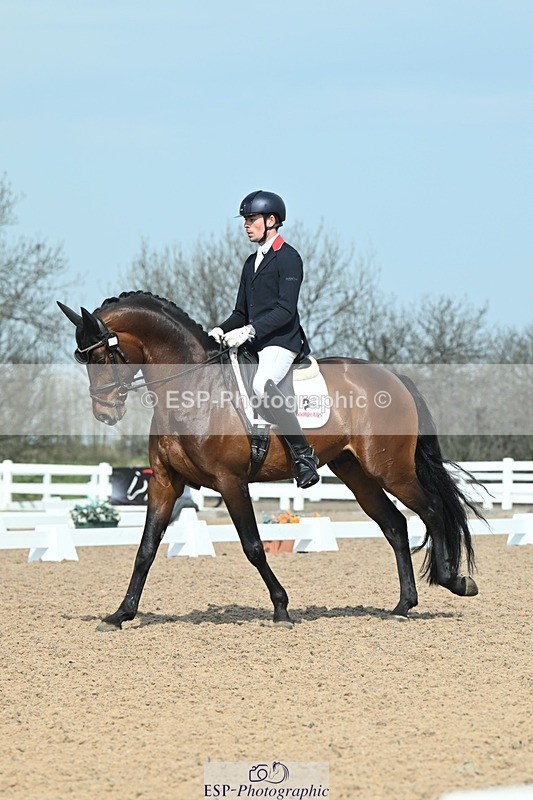 250403-104341-01576 - 048-Angus.Corrie-Deane-Maigret.VD.Watermolen