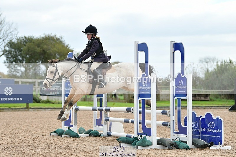 251026-105828-02191 - Cls 21+22 70cm Club and Schools