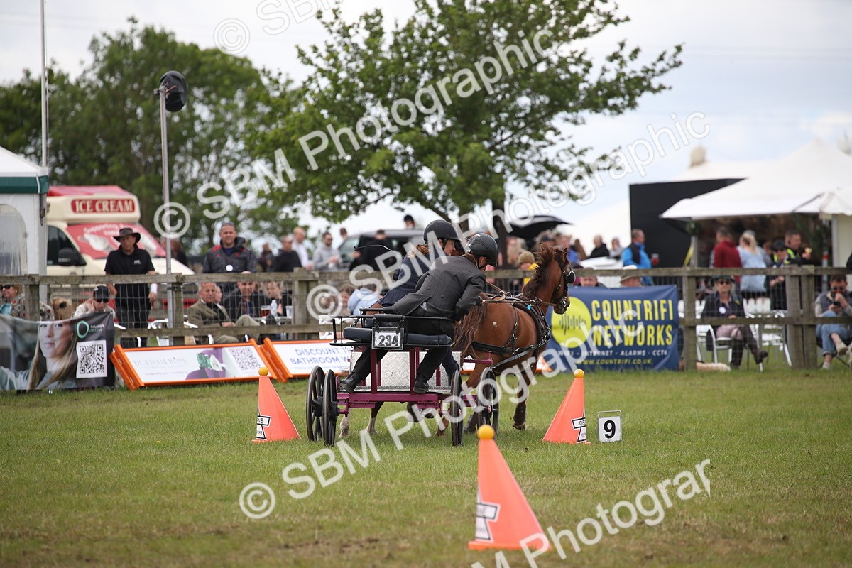 SBM_15484 - Class 90 - Scurry 122cm and Under