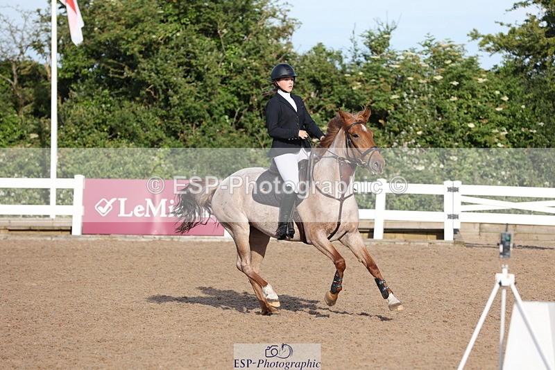 240629A-073945-02165 - Cls 16 British Novice and 80cm Open