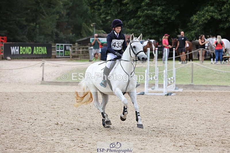 240823X-144403-18607 - 70cm R1 13.45 to 15.30