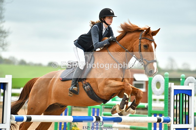 230507A-133335-08157 - Cls 43 1.05m Amateur Quali