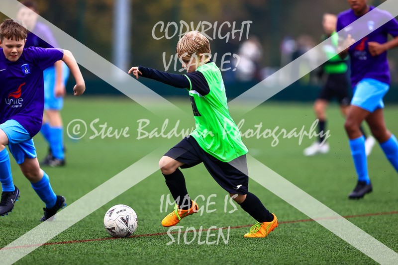 1DX30302 - 2025-10-12 FC Abbey Meads U14 Orange V Kingsdown Lions U14