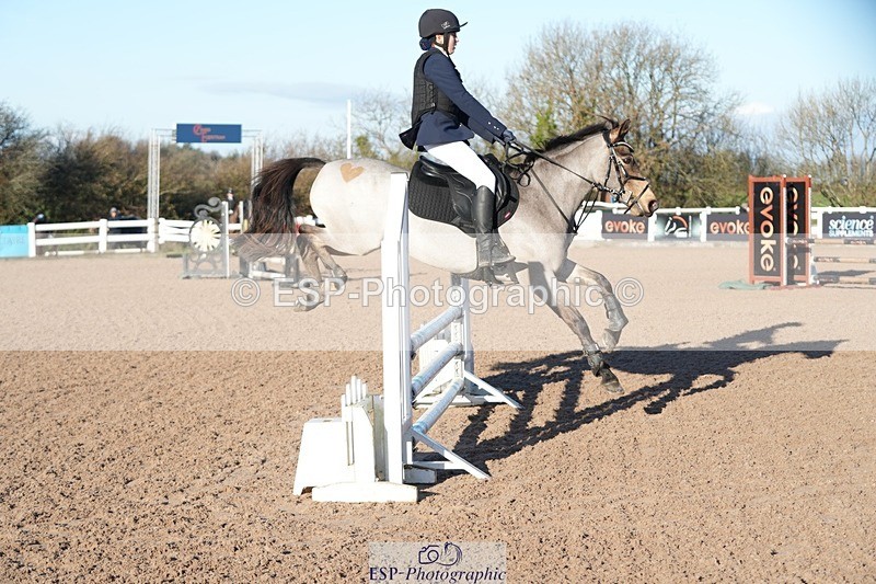 251130-103611-00951 - Cls 4 Pony Brit Nov & 80cm Open