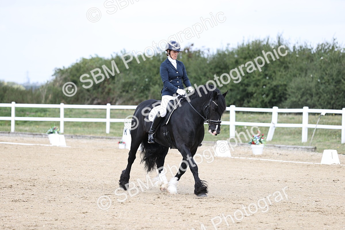 SBM_016704 - Class 14 Novice 23 - 11.53-12.56