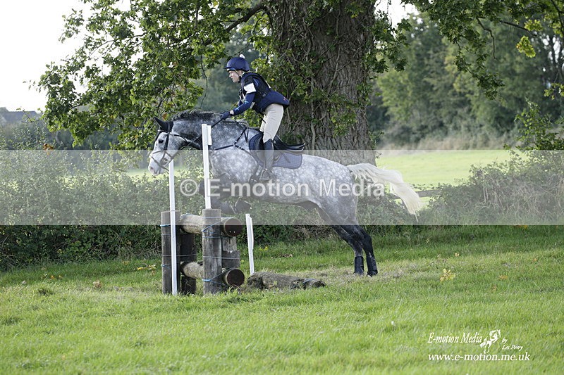  WWHT 171021 3541 - Intermediate Pairs (0.90m)  17/10/21