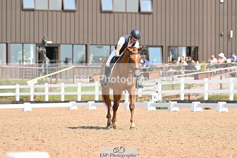 250816-122741-04518 - 051-Alana.ShaplandForever.Autumn.DS